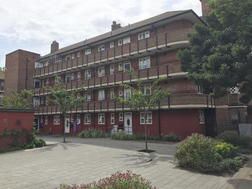 3 bed Flat for rent in London. From Estateology - Bethnal Green