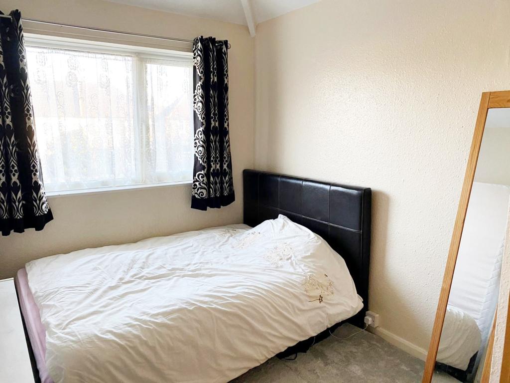 1 bed House Share for rent in Dagenham. From Estateology - Bethnal Green