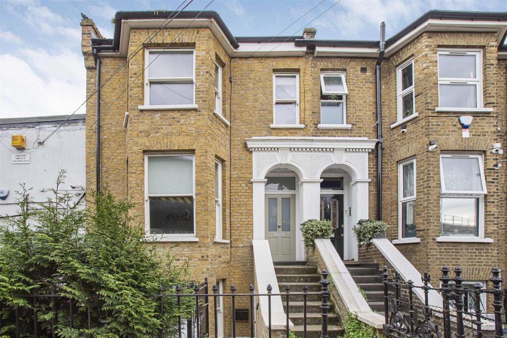 1 bed 1st Floor Flat for rent in London. From Estates East - Leyton and Leytonstone 1 bed 1st Floor Flat for rent in London. From Estates East - Leyton and Leytonstone