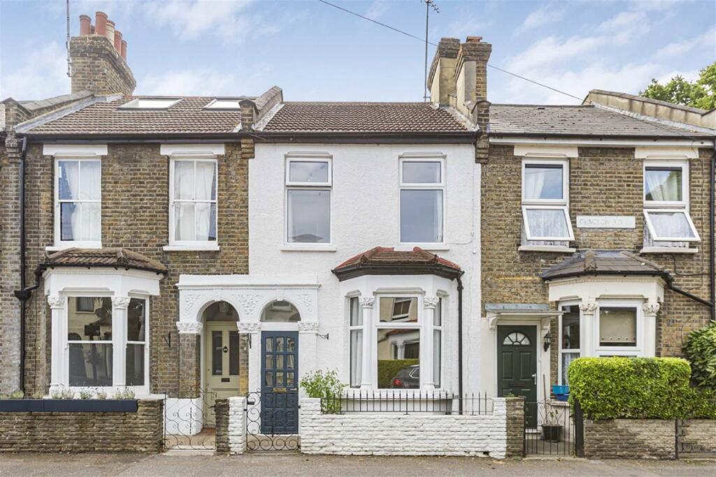 2 bed Detached for rent in Walthamstow. From Estates East - Leyton and Leytonstone