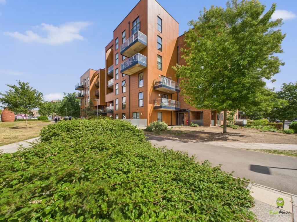 2 bed 1st Floor Flat for rent in Erith. From EweMove - Bexleyheath