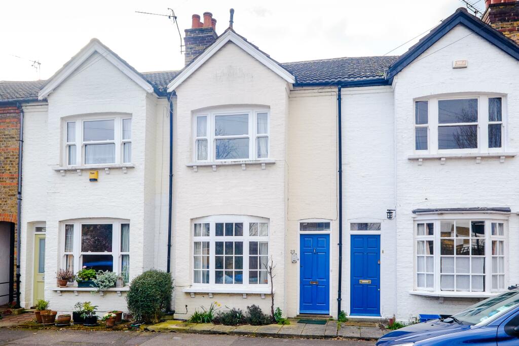 2 bed Mid Terraced House for rent in Richmond. From Featherstone Leigh - Richmond