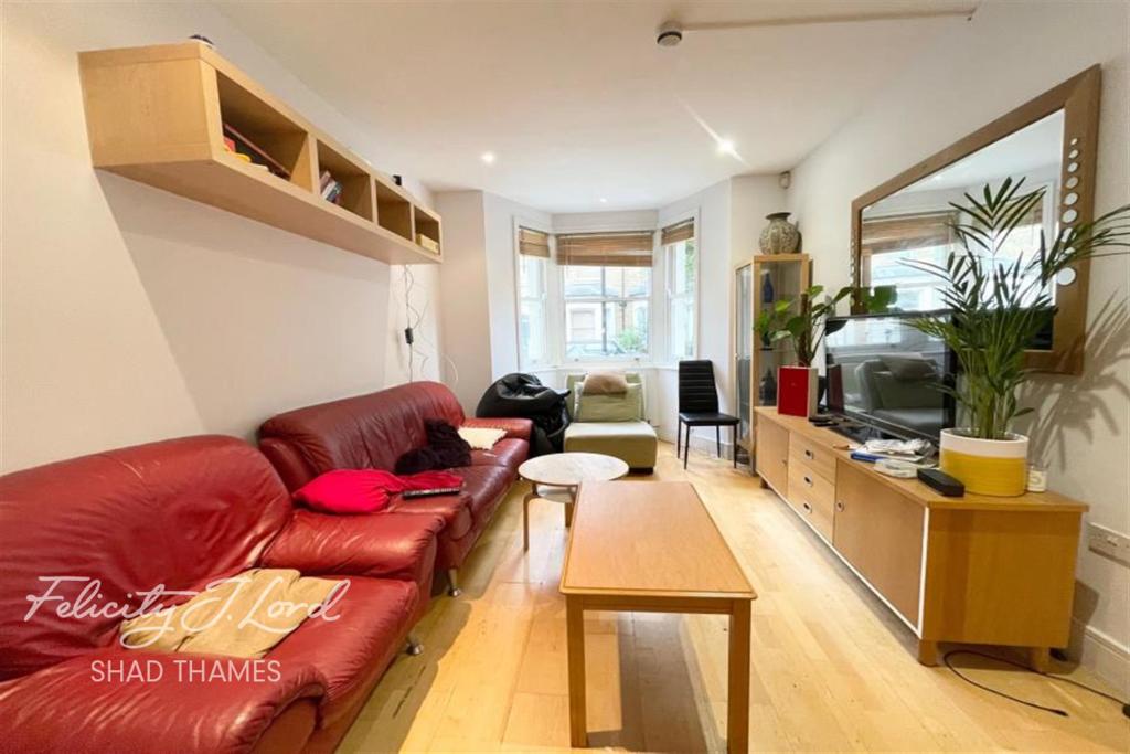 4 bed Detached House for rent in London. From Felicity J Lord - Shad Thames Lettings
