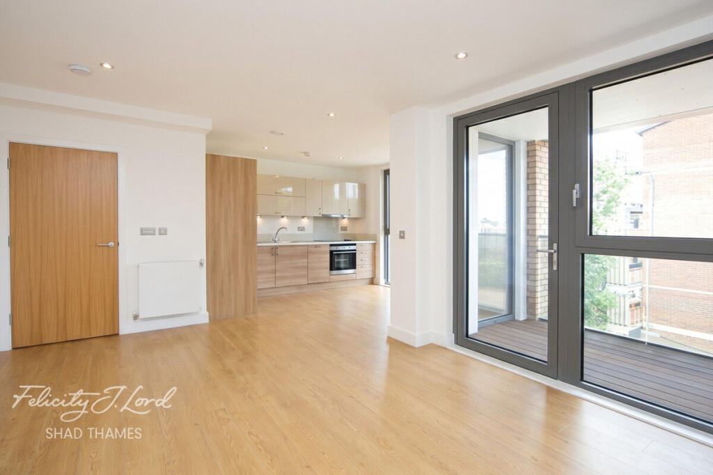 2 bed 1st Floor Flat for rent in Bermondsey. From Felicity J Lord - Shad Thames