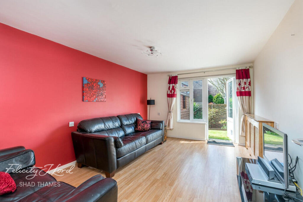 1 bed 1st Floor Flat for rent in London. From Felicity J Lord - Shad Thames