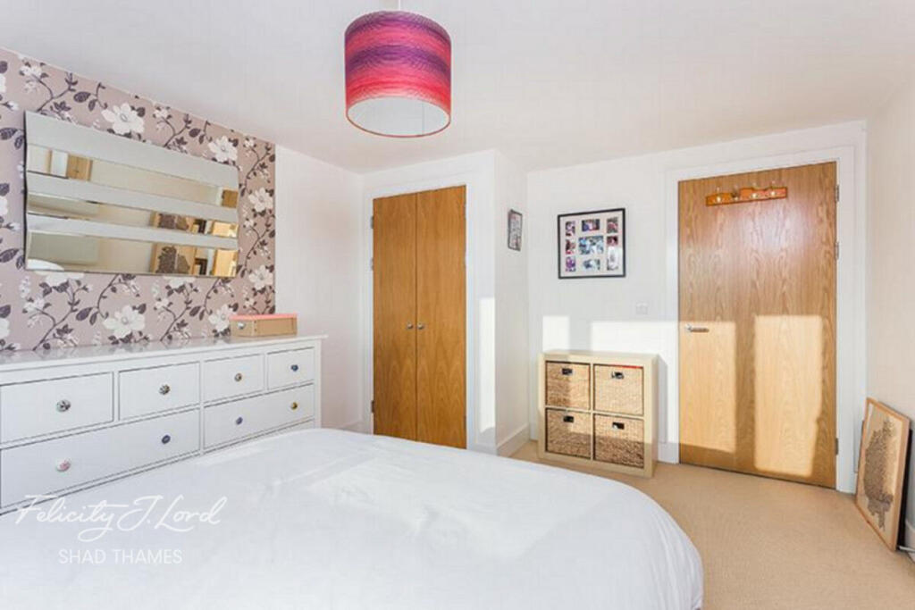 1 bed 1st Floor Flat for rent in London. From Felicity J Lord - Shad Thames