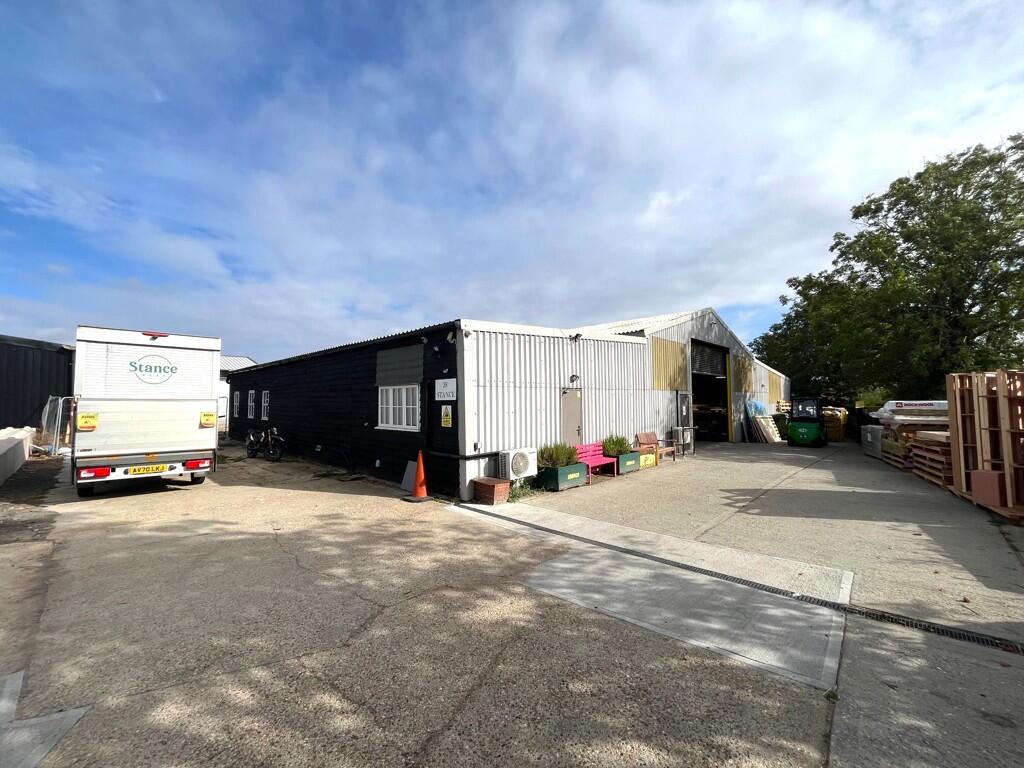 0 bed ( Indus ) - B2 Heavy Indust for rent in Nine Ashes. From Fenn Wright - Chelmsford