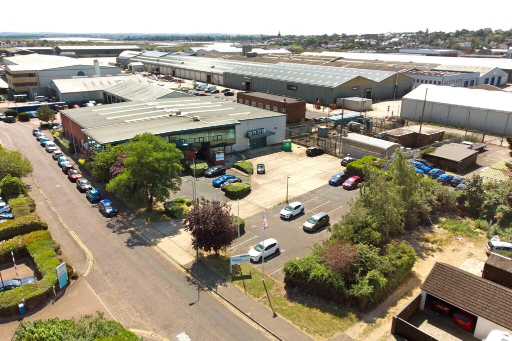 4 bed ( Indus ) - B8 Warehouse/Distr for rent in Maldon. From Fenn Wright - Chelmsford 4 bed ( Indus ) - B8 Warehouse/Distr for rent in Maldon. From Fenn Wright - Chelmsford