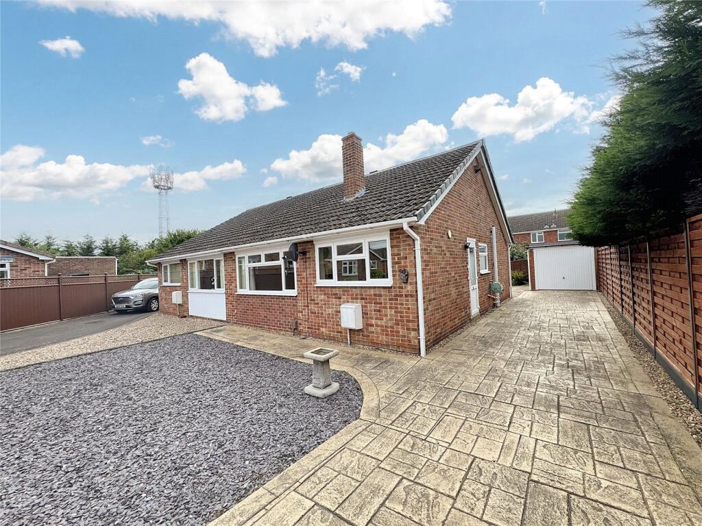 2 bed Bungalow for rent in Melton Mowbray. From Bentons - Melton Mowbray
