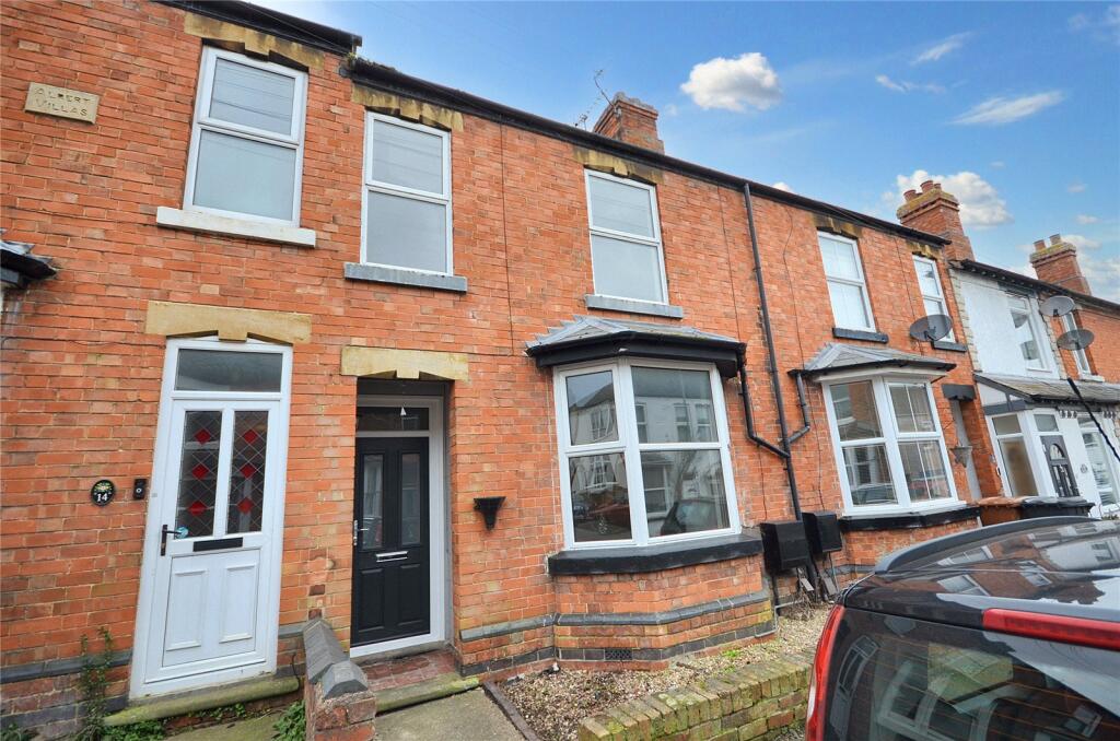 3 bed Mid Terraced House for rent in Melton Mowbray. From Bentons - Melton Mowbray