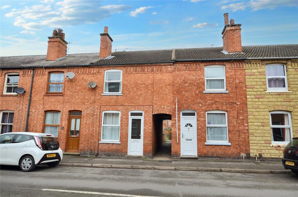 2 bed Mid Terraced House for rent in Melton Mowbray. From Bentons - Melton Mowbray 2 bed Mid Terraced House for rent in Melton Mowbray. From Bentons - Melton Mowbray