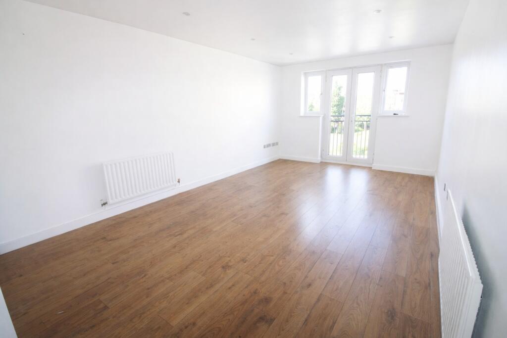 2 bed 1st Floor Flat for rent in Waltham Cross. From Filey Properties - Enfield - Lettings