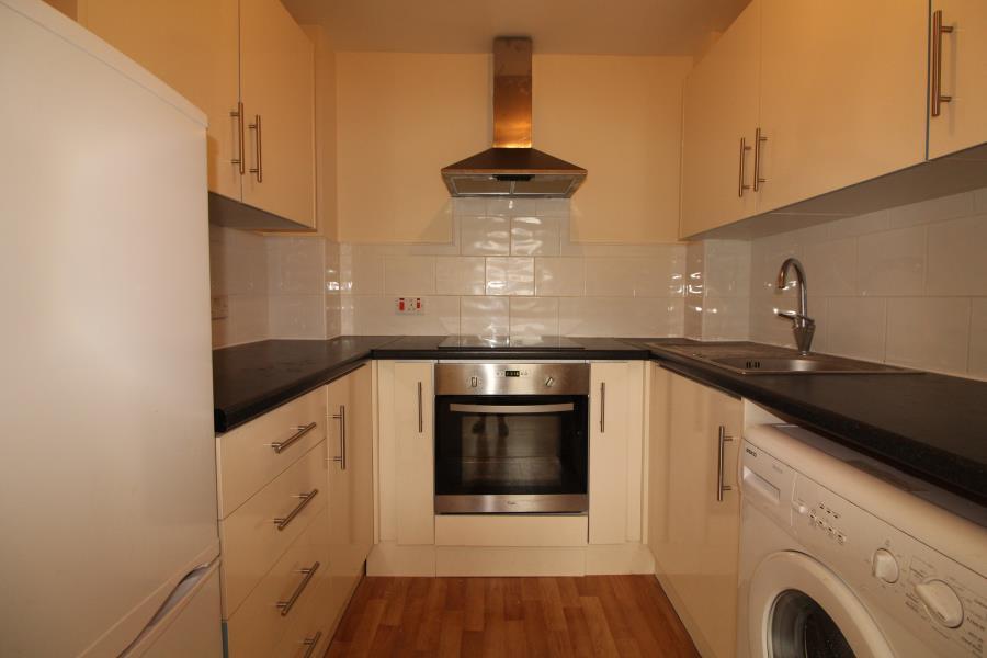 1 bed 1st Floor Flat for rent in Sewardstone. From Filey Properties - Enfield - Lettings