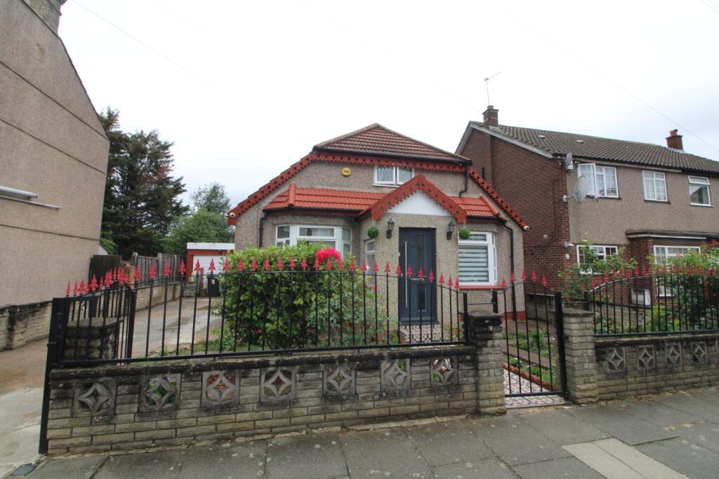 2 bed 1st Floor Flat for rent in Waltham Cross. From Filey Properties - Enfield - Lettings 2 bed 1st Floor Flat for rent in Waltham Cross. From Filey Properties - Enfield - Lettings