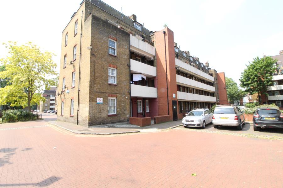 2 bed 1st Floor Flat for rent in Camberwell. From Filey Properties - Enfield - Lettings