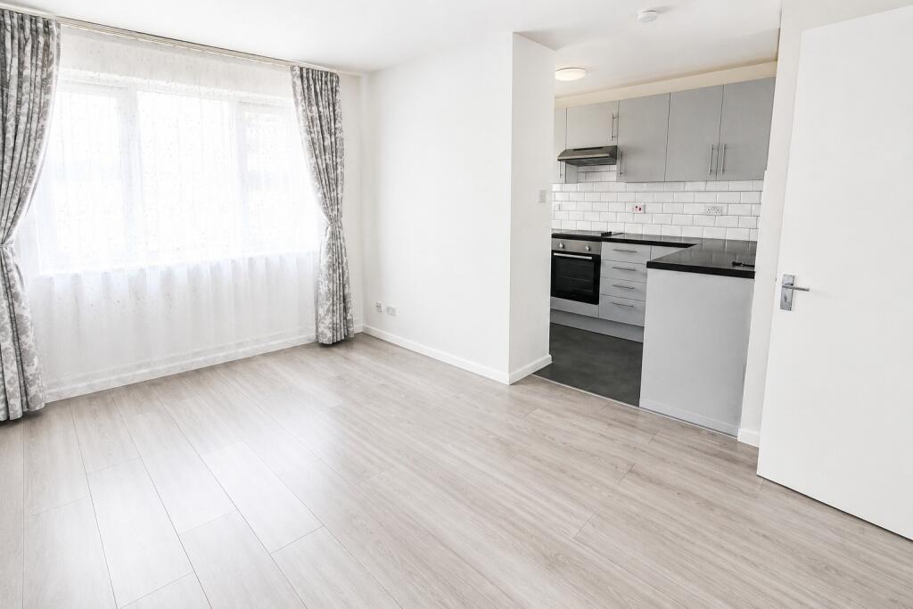 1 bed 1st Floor Flat for rent in Edmonton. From Filey Properties - Enfield - Lettings