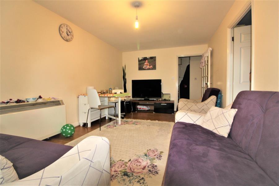 1 bed 1st Floor Flat for rent in Sewardstone. From Filey Properties - Enfield - Lettings
