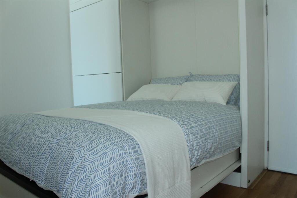 0 bed Studio for rent in Salford. From BEYOND RESIDENTIAL LIMITED - Salford Quays 0 bed Studio for rent in Salford. From BEYOND RESIDENTIAL LIMITED - Salford Quays
