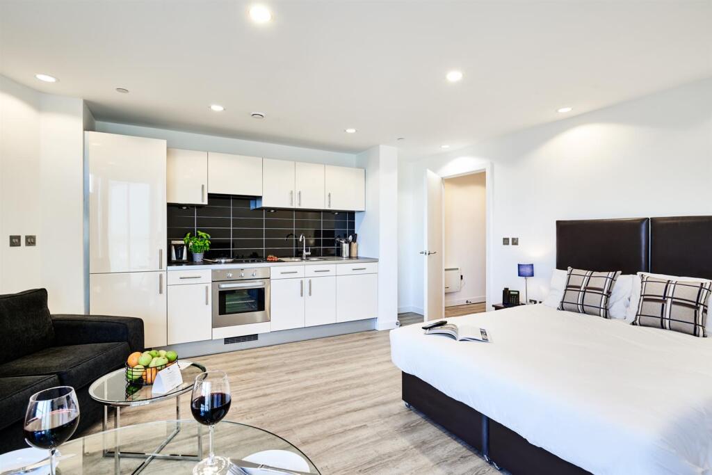 0 bed Studio for rent in Salford. From BEYOND RESIDENTIAL LIMITED - Salford Quays