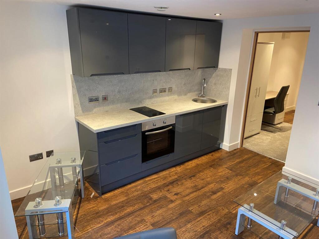 1 bed Apartment for rent in Sheffield. From BEYOND RESIDENTIAL LIMITED - Salford Quays