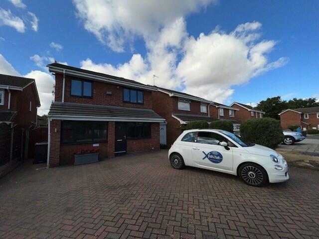 4 bed Detached House for rent in Kingsbury. From Fish2let.com - Ashby-De-La-Zouch