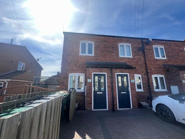 2 bed Town House for rent in Swadlincote. From Fish2let.com - Ashby-De-La-Zouch