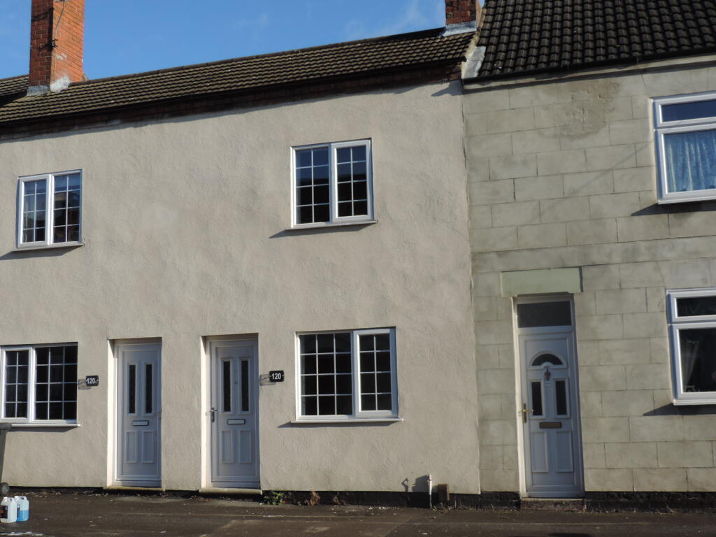 2 bed Mid Terraced House for rent in Hugglescote. From Fish2let.com - Ashby-De-La-Zouch
