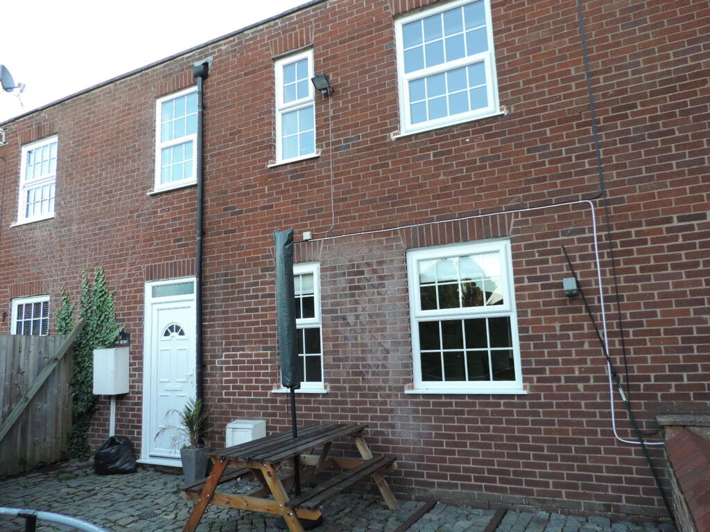 3 bed Town House for rent in Ashby-de-la-Zouch. From Fish2let.com - Ashby-De-La-Zouch 3 bed Town House for rent in Ashby-de-la-Zouch. From Fish2let.com - Ashby-De-La-Zouch