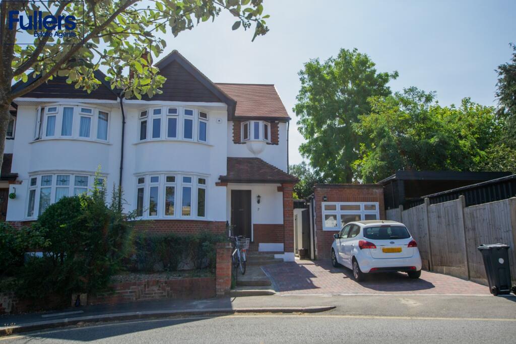 4 bed Semi Detached for rent in Southgate. From Fullers Estates - London