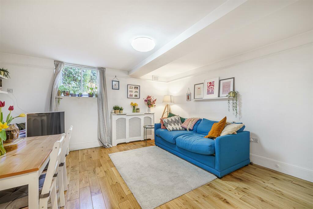 1 bed Flat for rent in London. From Galloways - Penge