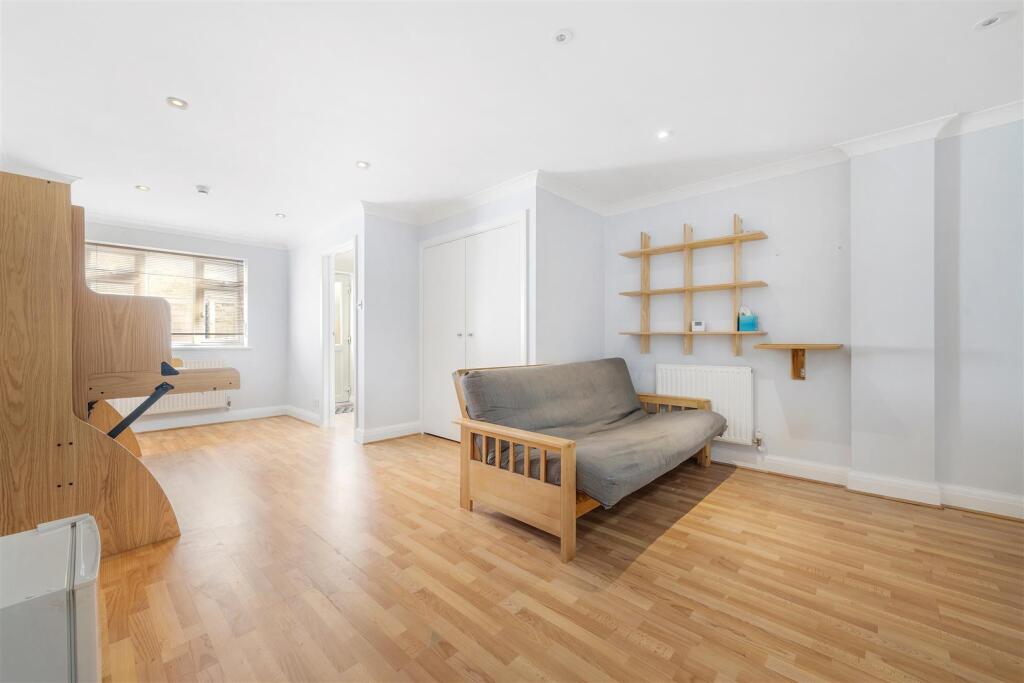 0 bed Studio for rent in London. From Galloways - Penge