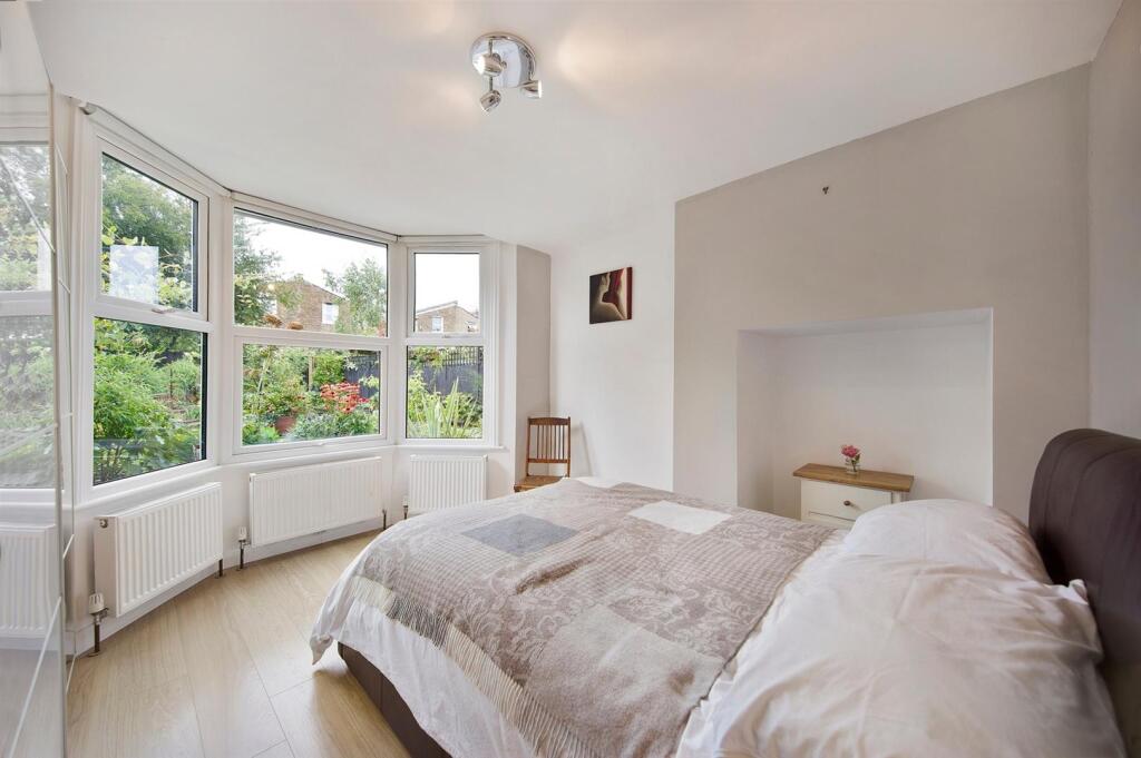 1 bed House (unspecified) for rent in Camberwell. From Gareth James Property - South East London 1 bed House (unspecified) for rent in Camberwell. From Gareth James Property - South East London