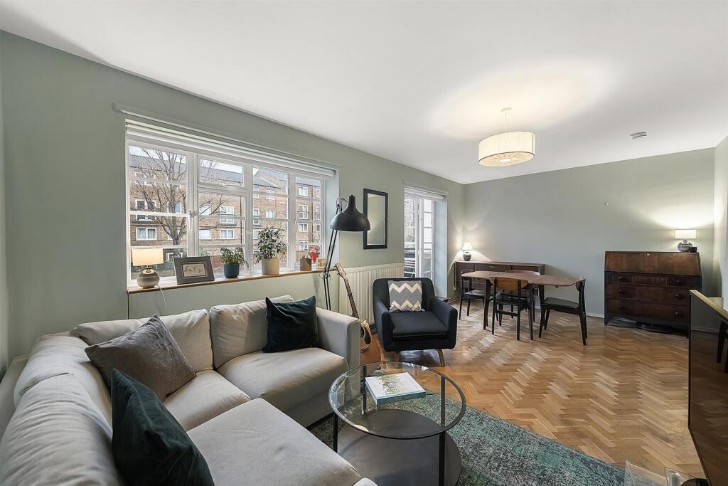2 bed Apartment for rent in Camberwell. From Gareth James Property - South East London