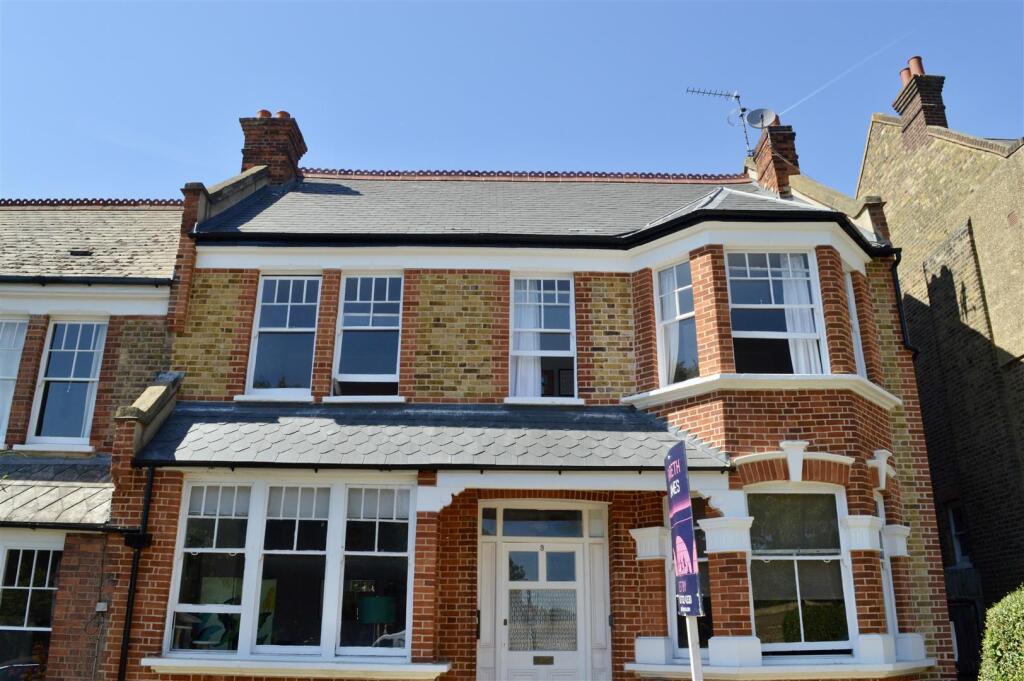 1 bed 1st Floor Flat for rent in London. From Gareth James Property - South East London 1 bed 1st Floor Flat for rent in London. From Gareth James Property - South East London