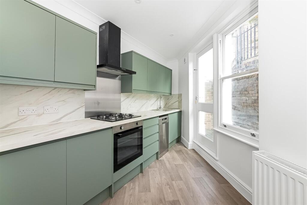 2 bed Detached for rent in London. From Gareth James Property - South East London