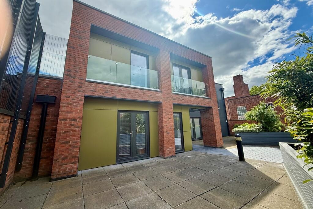 2 bed Apartment for rent in Cheadle. From Gascoigne Halman - Cheadle