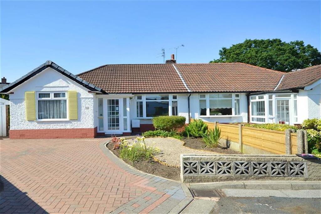 3 bed Semi-detached bungalow for rent in Cheadle. From Gascoigne Halman - Cheadle