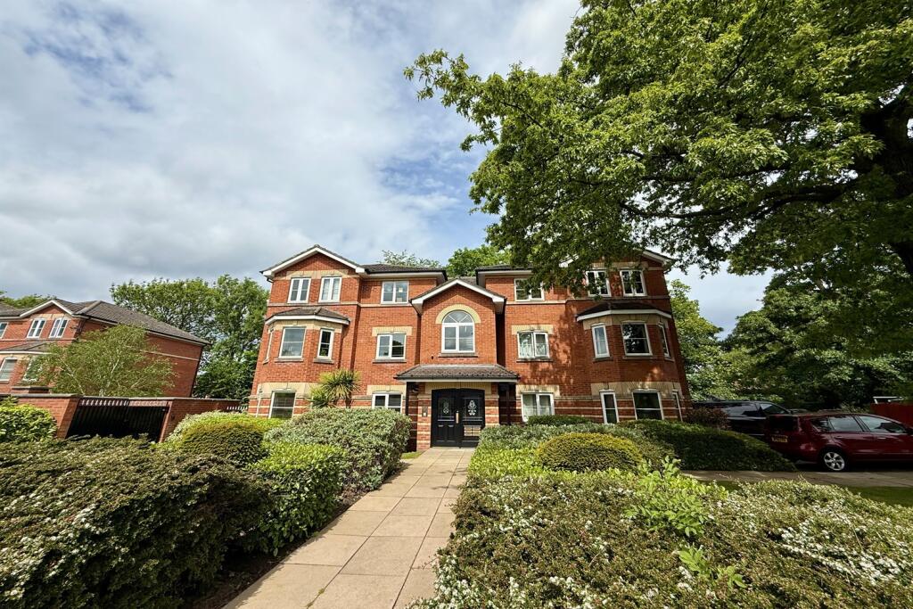 2 bed Apartment for rent in Gatley. From Gascoigne Halman - Cheadle 2 bed Apartment for rent in Gatley. From Gascoigne Halman - Cheadle
