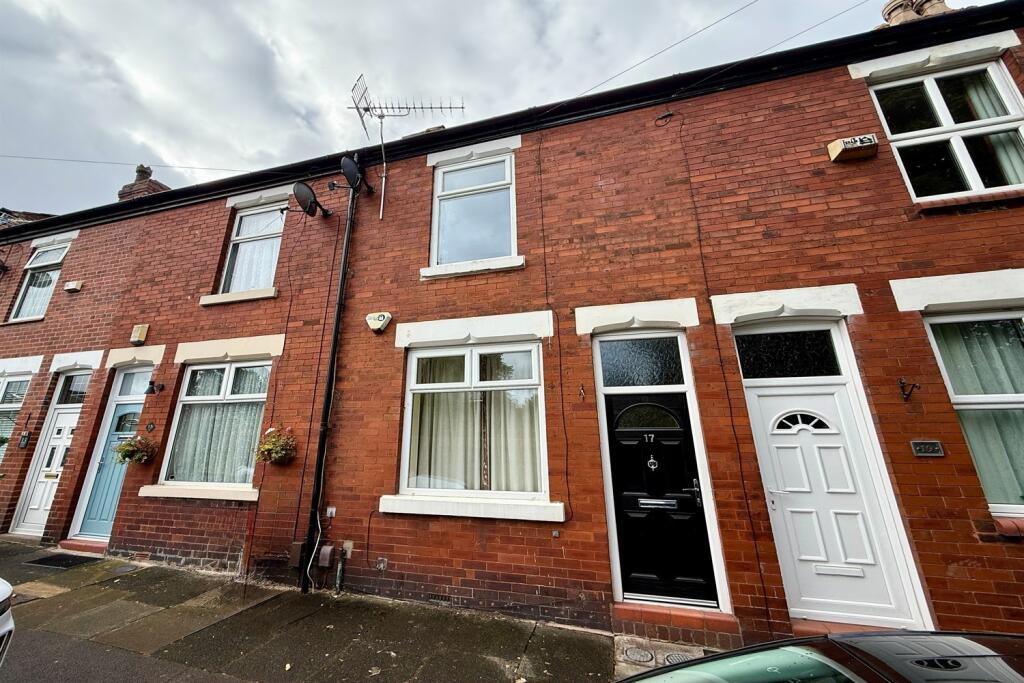 2 bed Mid Terraced House for rent in Cheadle. From Gascoigne Halman - Cheadle