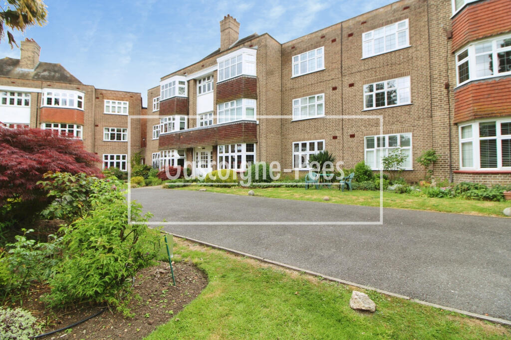 2 bed 1st Floor Flat for rent in Esher. From Gascoigne-Pees Lettings - Esher 2 bed 1st Floor Flat for rent in Esher. From Gascoigne-Pees Lettings - Esher