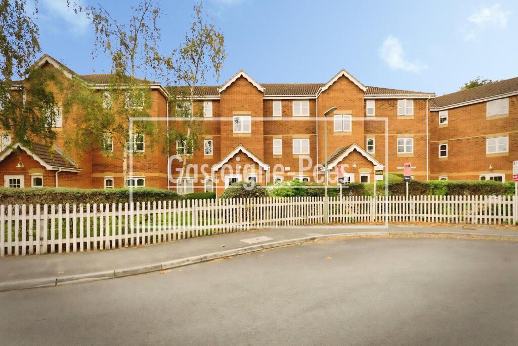 1 bed Apartment for rent in Thames Ditton. From Gascoigne-Pees Lettings - Esher