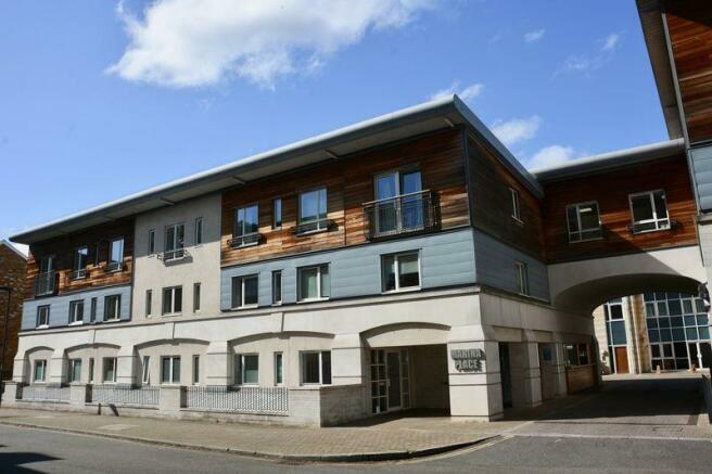 1 bed Flat for rent in Kingston upon Thames. From Gascoigne-Pees Lettings - Kingston Upon Thames