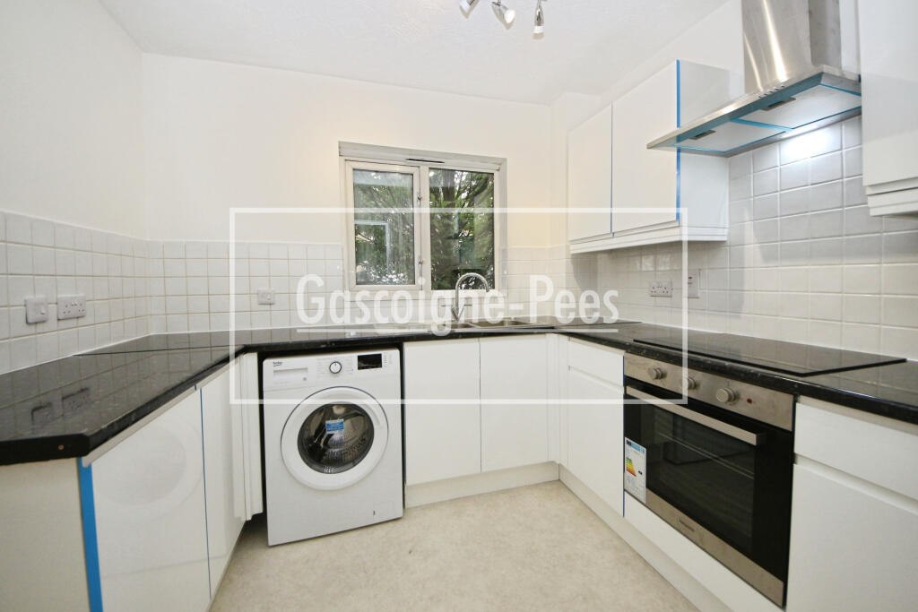 2 bed 1st Floor Flat for rent in Kingston upon Thames. From Gascoigne-Pees Lettings - Kingston Upon Thames