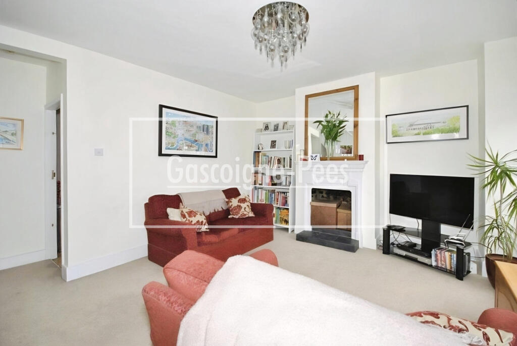2 bed Detached for rent in Wimbledon. From Gascoigne-Pees Lettings - Kingston Upon Thames