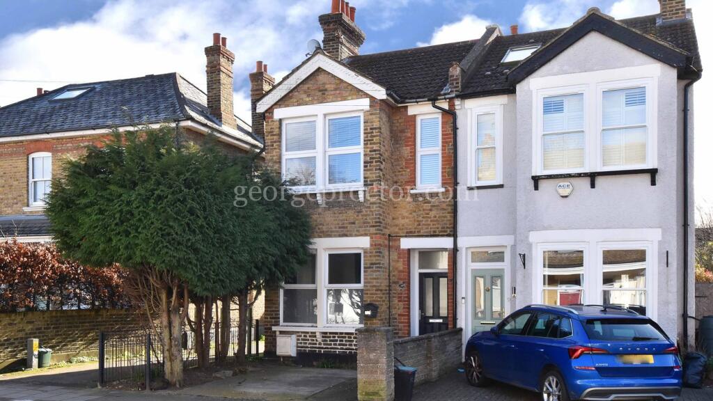 1 bed 1st Floor Flat for rent in Keston Mark. From George Proctor & Partners - Bromley