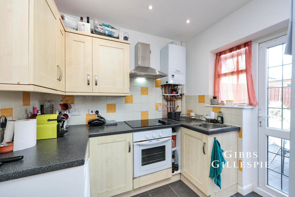 2 bed Mid Terraced House for rent in Ruislip. From Gibbs Gillespie - Ruislip Lettings