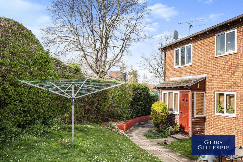 1 bed Detached for rent in Ruislip. From Gibbs Gillespie - Ruislip Lettings