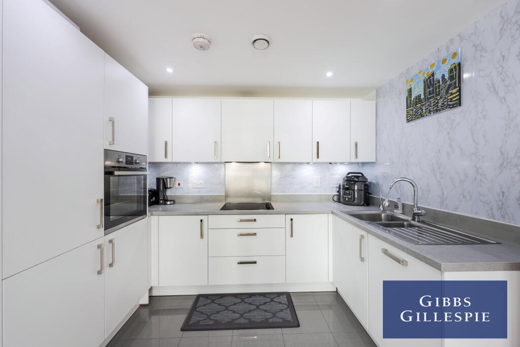 2 bed 1st Floor Flat for rent in Ruislip. From Gibbs Gillespie - Ruislip Lettings