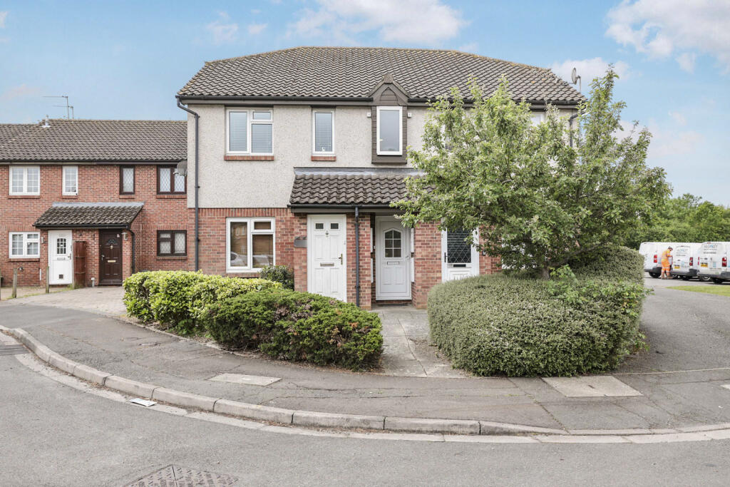 1 bed 1st Floor Flat for rent in Northolt. From Gibbs Gillespie - Ruislip Lettings
