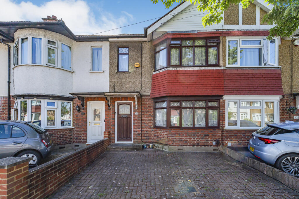 2 bed Mid Terraced House for rent in Ruislip. From Gibbs Gillespie - Ruislip Lettings 2 bed Mid Terraced House for rent in Ruislip. From Gibbs Gillespie - Ruislip Lettings